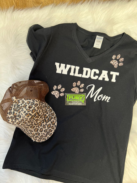 WILDCAT LADIES BLACK V-NECK TEE CHEETAH PAWS